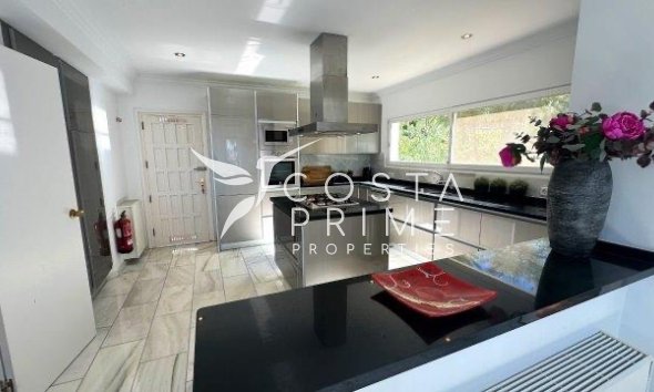 Újraértékesítés - Villa  - Albir