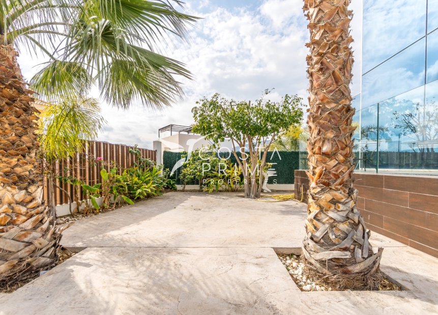 Újraértékesítés - Villa  - Finestrat