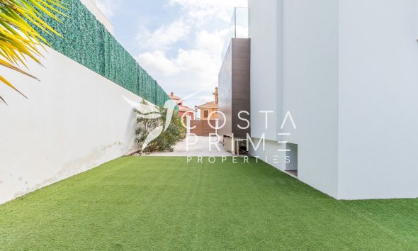 Újraértékesítés - Villa  - Finestrat