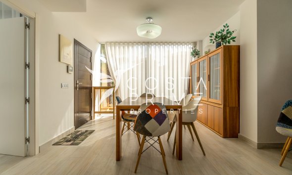 Újraértékesítés - Villa  - Finestrat