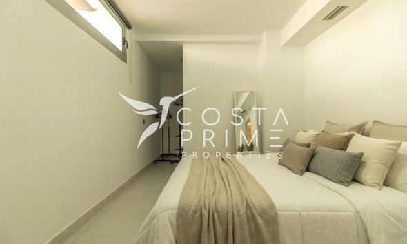 Újraértékesítés - Villa  - Finestrat