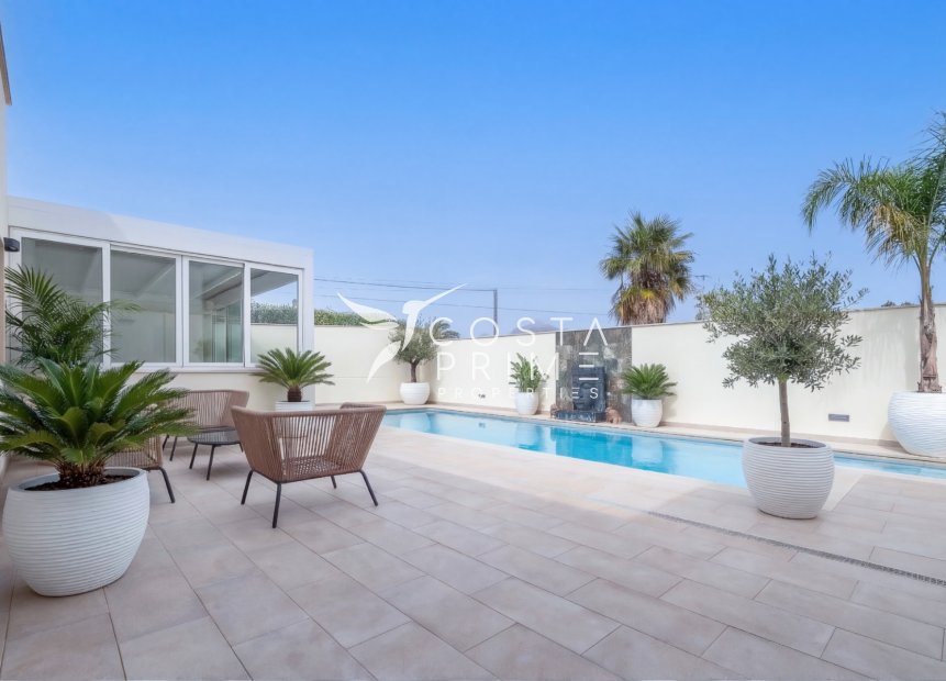 Resale - Villa  - Albir