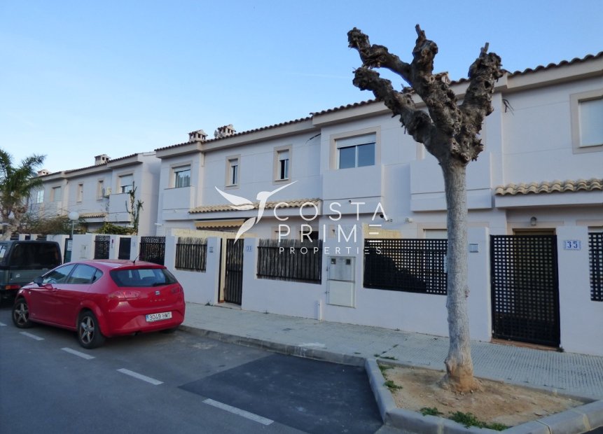 Újraértékesítés - Városháza / Semi - Polop