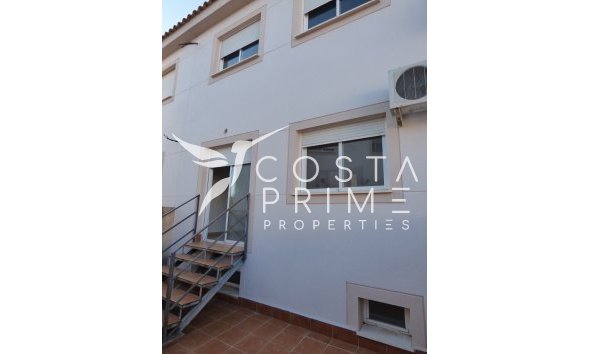 Újraértékesítés - Városháza / Semi - Polop