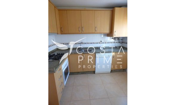 Újraértékesítés - Városháza / Semi - Polop