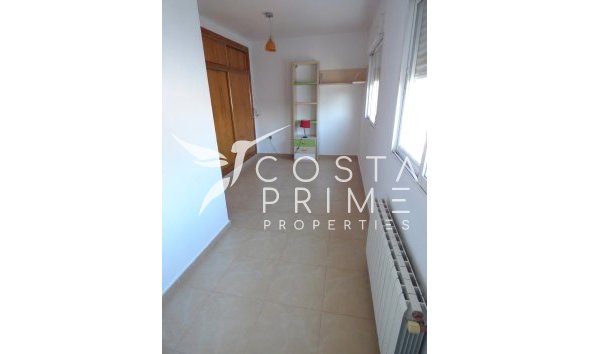 Újraértékesítés - Városháza / Semi - Polop