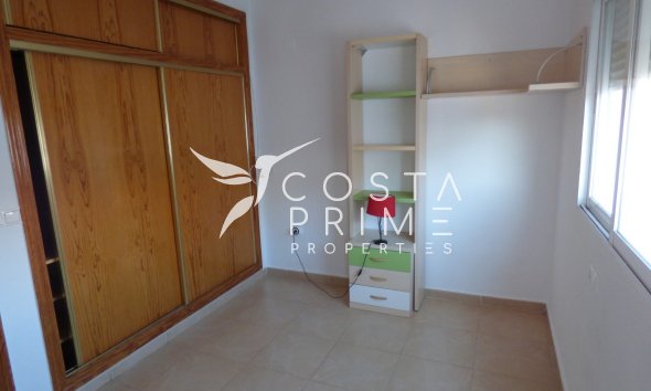 Újraértékesítés - Városháza / Semi - Polop