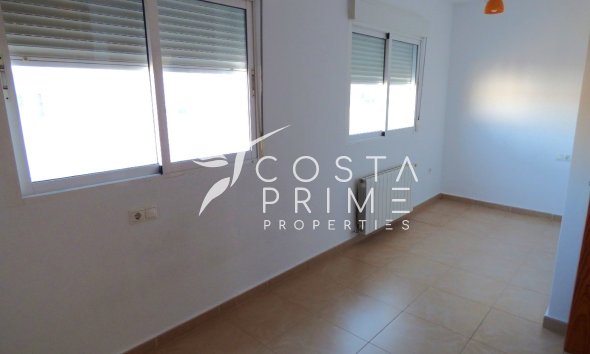 Újraértékesítés - Városháza / Semi - Polop