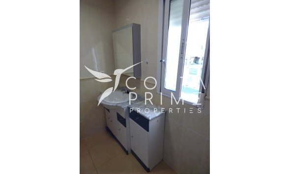 Újraértékesítés - Városháza / Semi - Polop