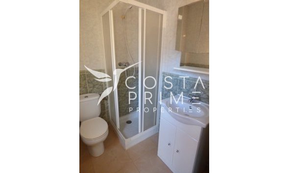 Újraértékesítés - Városháza / Semi - Polop