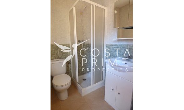 Újraértékesítés - Városháza / Semi - Polop