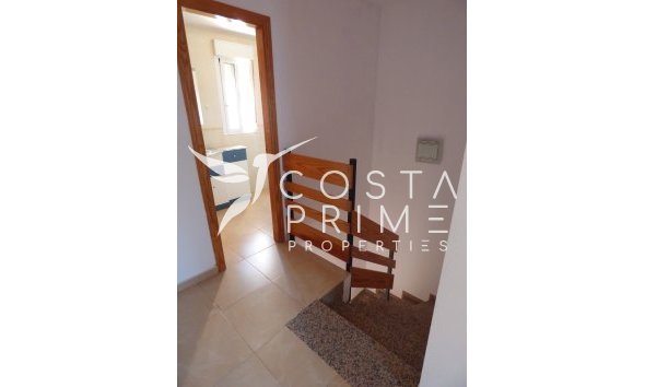 Újraértékesítés - Városháza / Semi - Polop