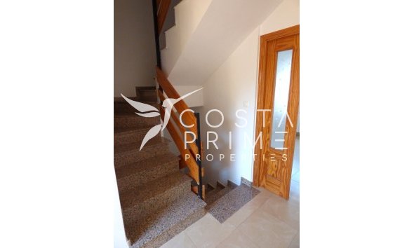 Újraértékesítés - Városháza / Semi - Polop