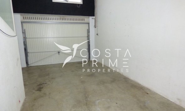 Újraértékesítés - Városháza / Semi - Polop