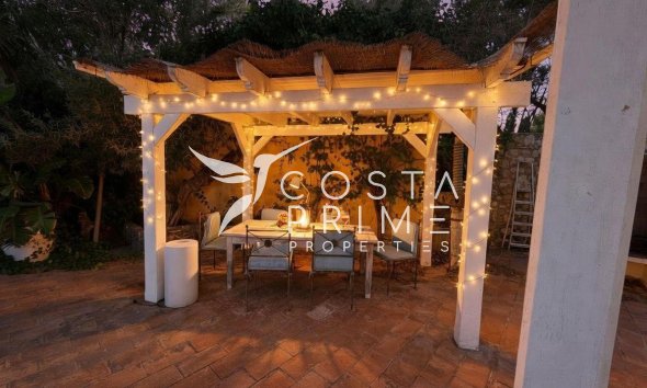 Resale - Villa  - Altea