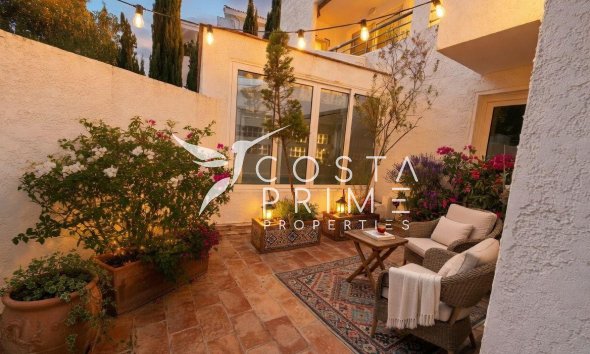 Resale - Villa  - Altea