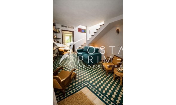 Resale - Villa  - Altea