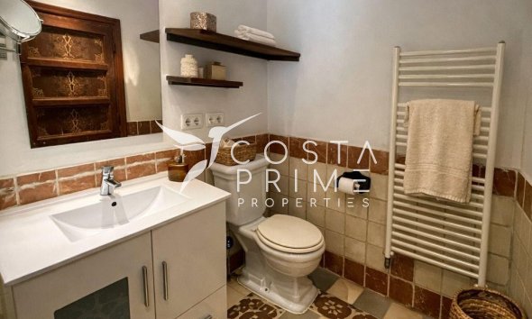 Resale - Villa  - Altea