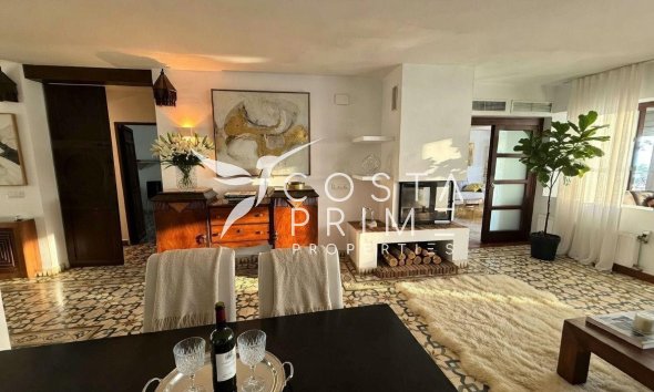 Resale - Villa  - Altea