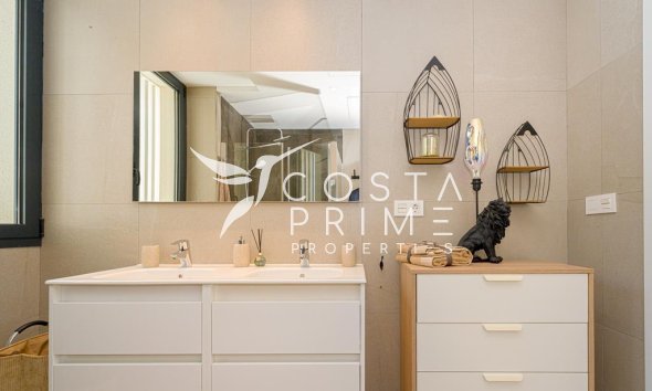 Resale - Villa  - Albir