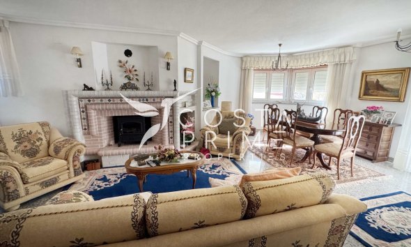 Resale - Villa  - Albir