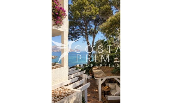 Resale - Villa  - Altea
