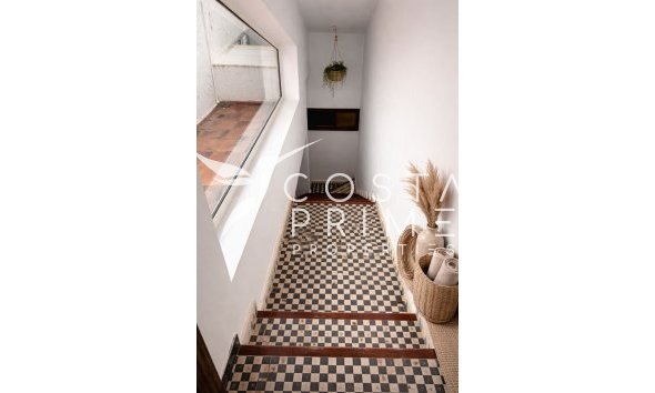 Resale - Villa  - Altea