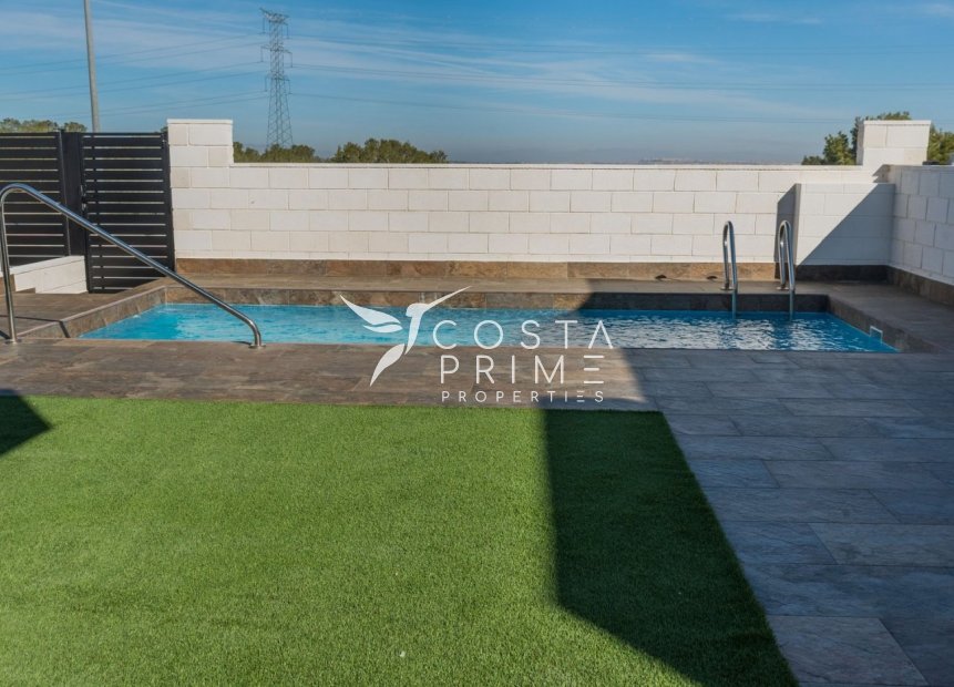 Obra nueva - Chalet / Villa - Orihuela Costa