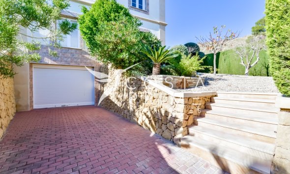 Resale - Villa  - Finestrat
