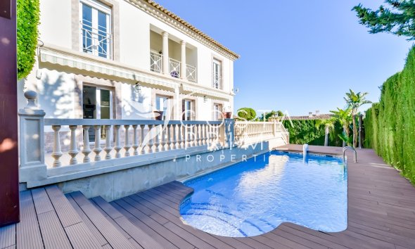 Resale - Villa  - Finestrat