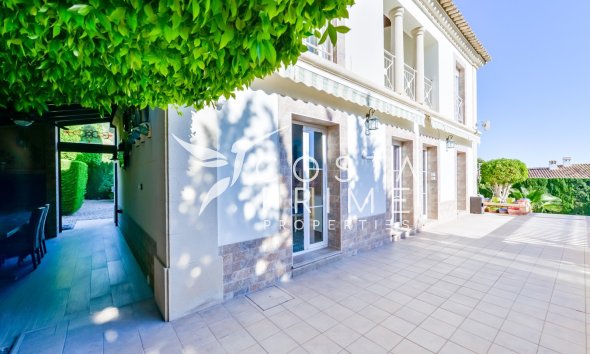 Resale - Villa  - Finestrat