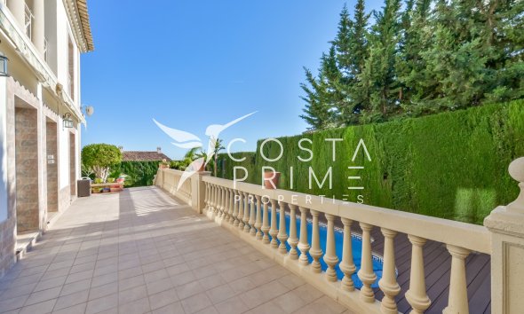 Resale - Villa  - Finestrat
