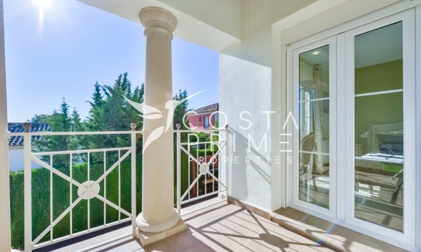 Resale - Villa  - Finestrat