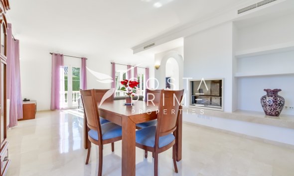 Resale - Villa  - Finestrat