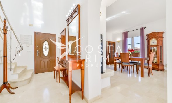 Resale - Villa  - Finestrat