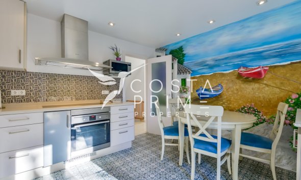 Resale - Villa  - Finestrat