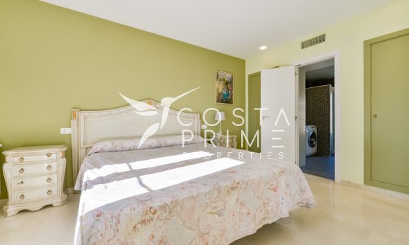 Resale - Villa  - Finestrat