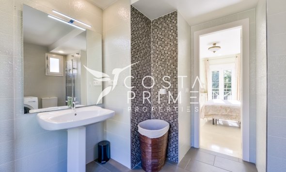 Resale - Villa  - Finestrat