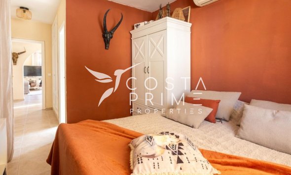 Resale - Townhouse / Semi - La Nucía