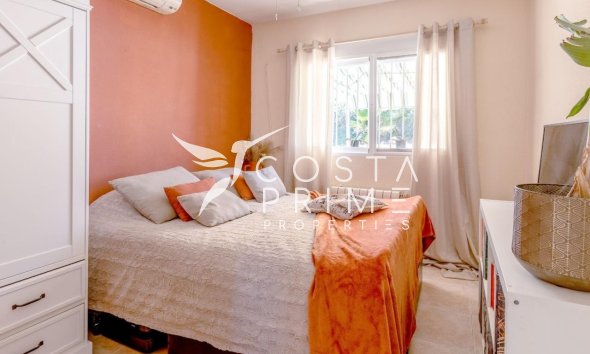 Resale - Townhouse / Semi - La Nucía