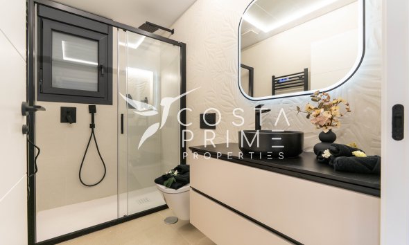 Nowy budynek - Szalet - San Pedro del Pinatar