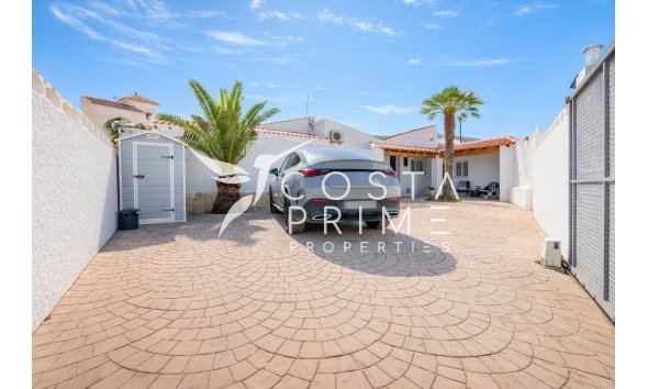 Újraértékesítés - Villa  - Albir