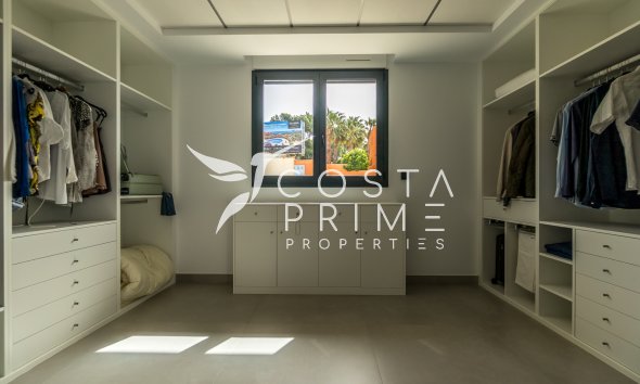 Resale - Villa  - Altea