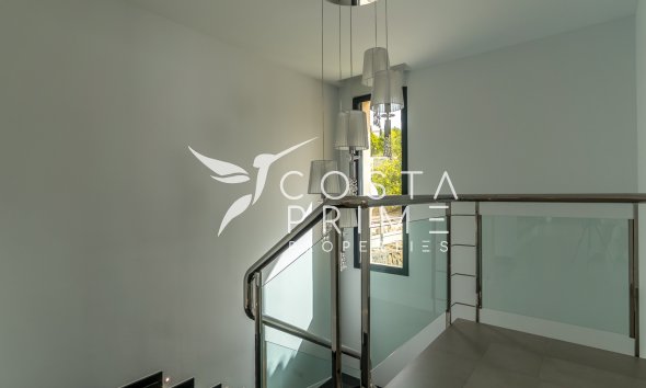 Resale - Villa  - Altea