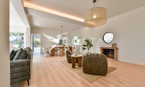 Resale - Villa  - Altea