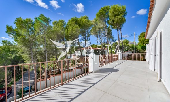Resale - Villa  - Altea