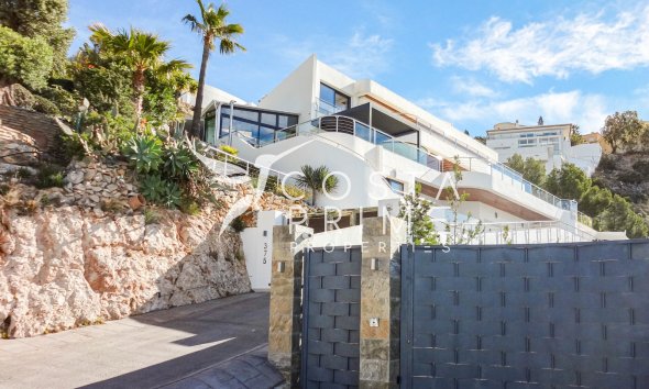 Újraértékesítés - Villa  - Altea