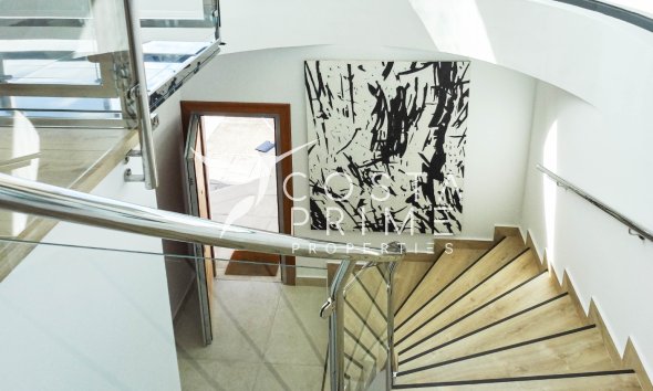 Újraértékesítés - Villa  - Altea