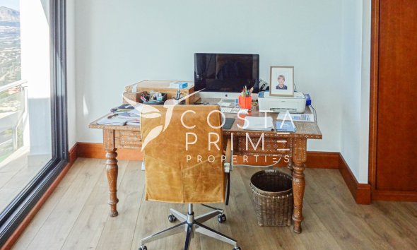 Újraértékesítés - Villa  - Altea