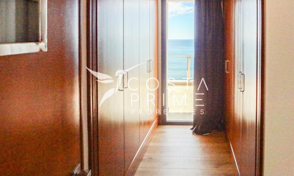 Újraértékesítés - Villa  - Altea